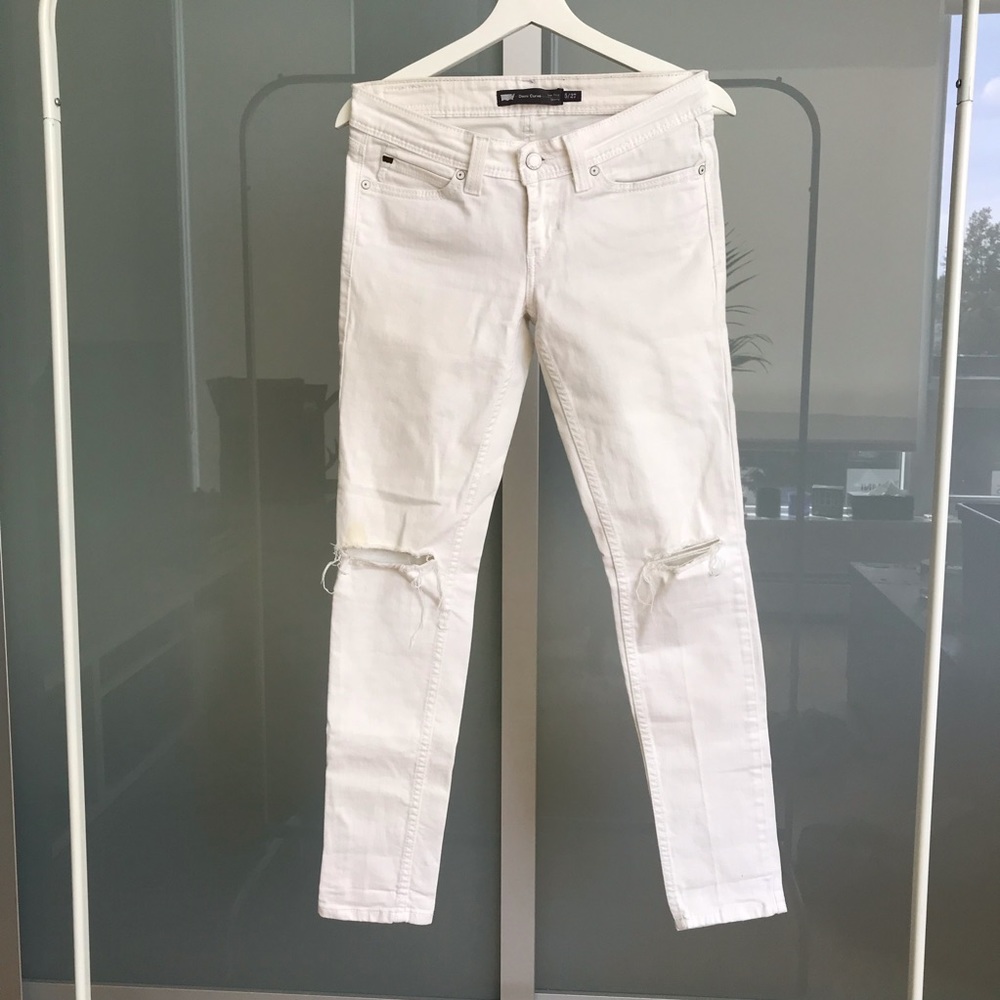 Levi’s White Distressed Denim